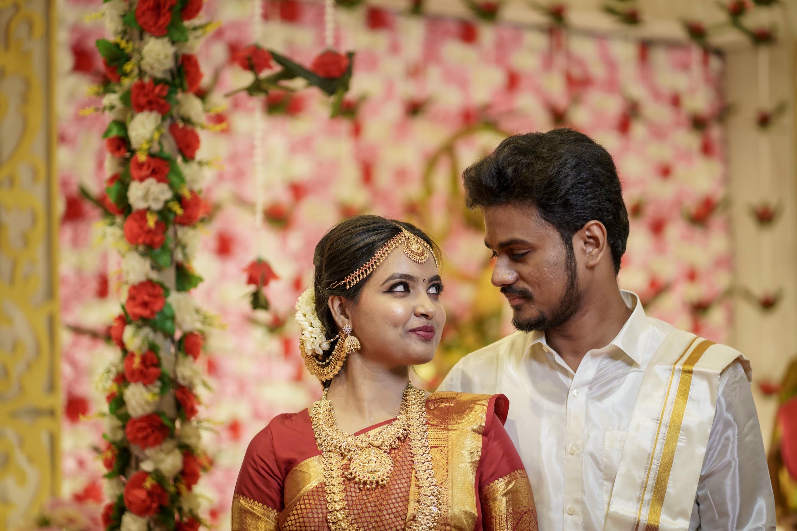 Elegant candid wedding shot with natural expressions