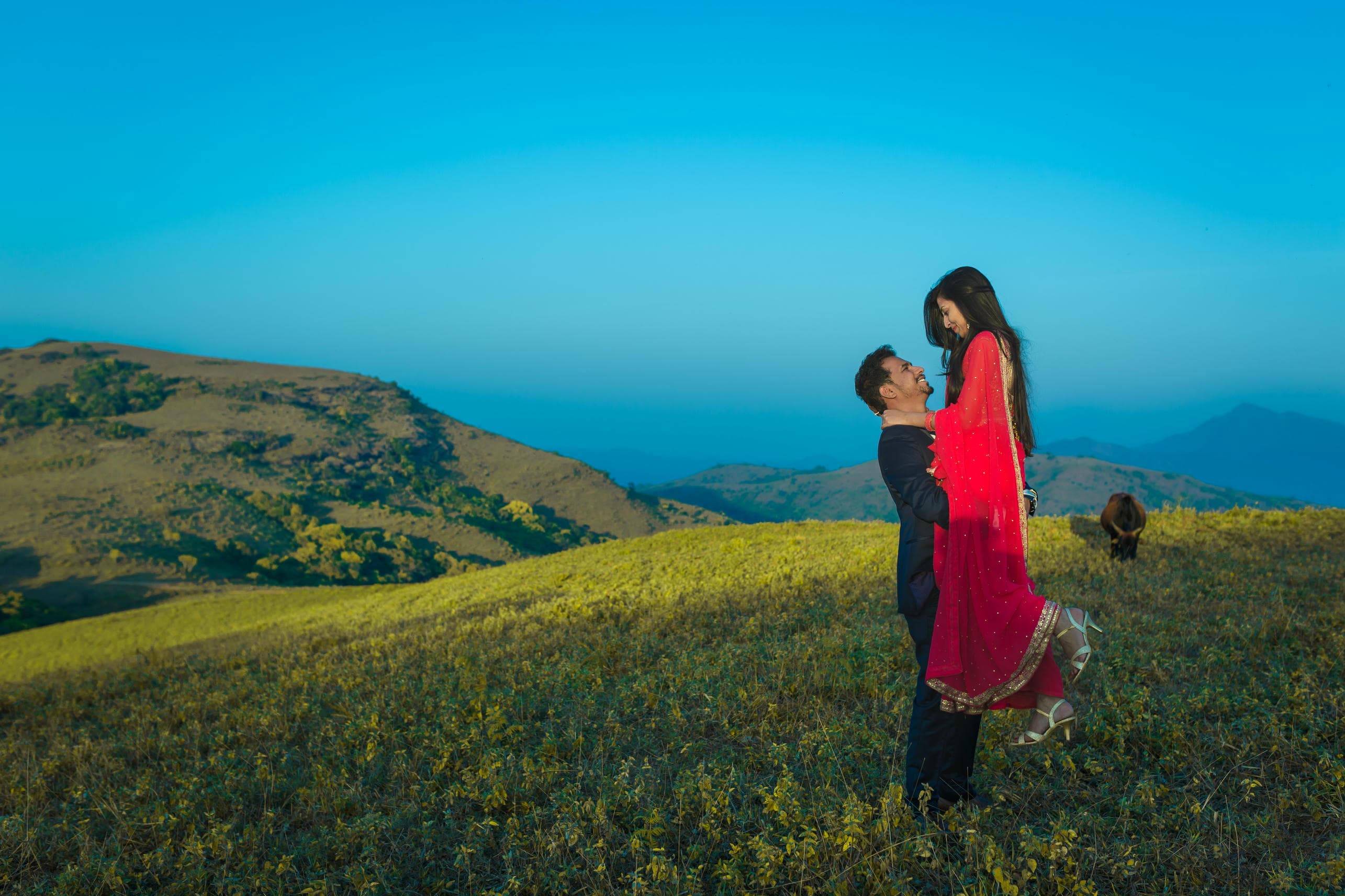 Romantic hill station couple shoot