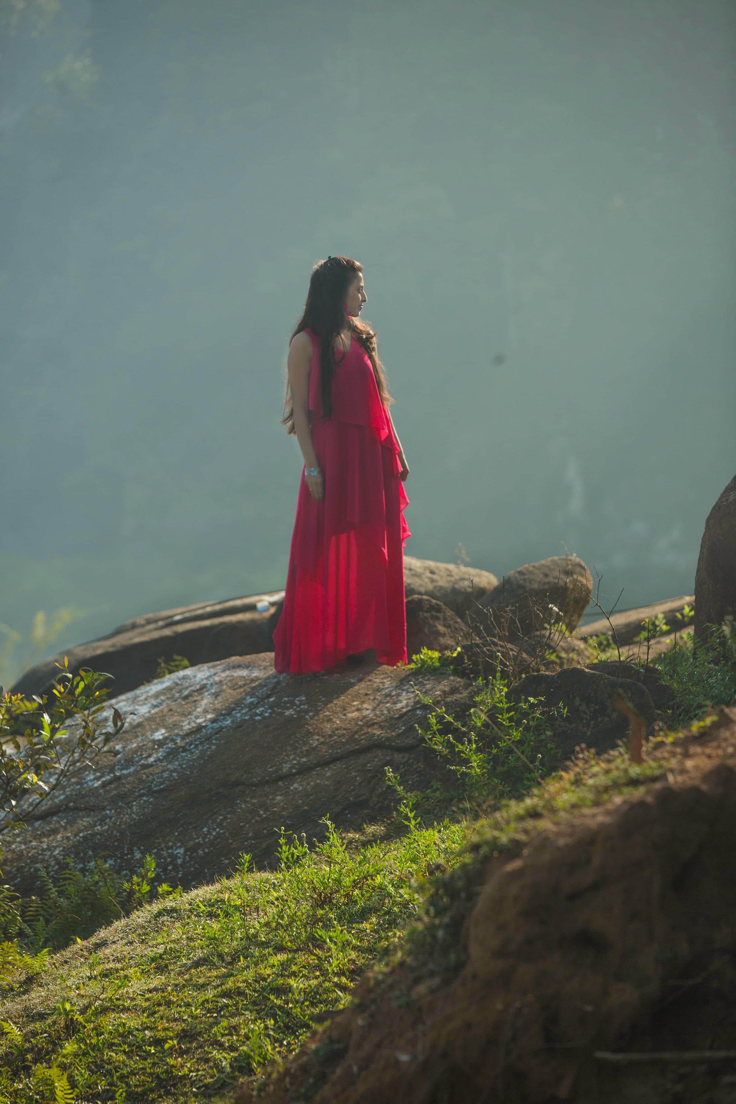 Pre wedding photography in coimbatore elegant bridal pose