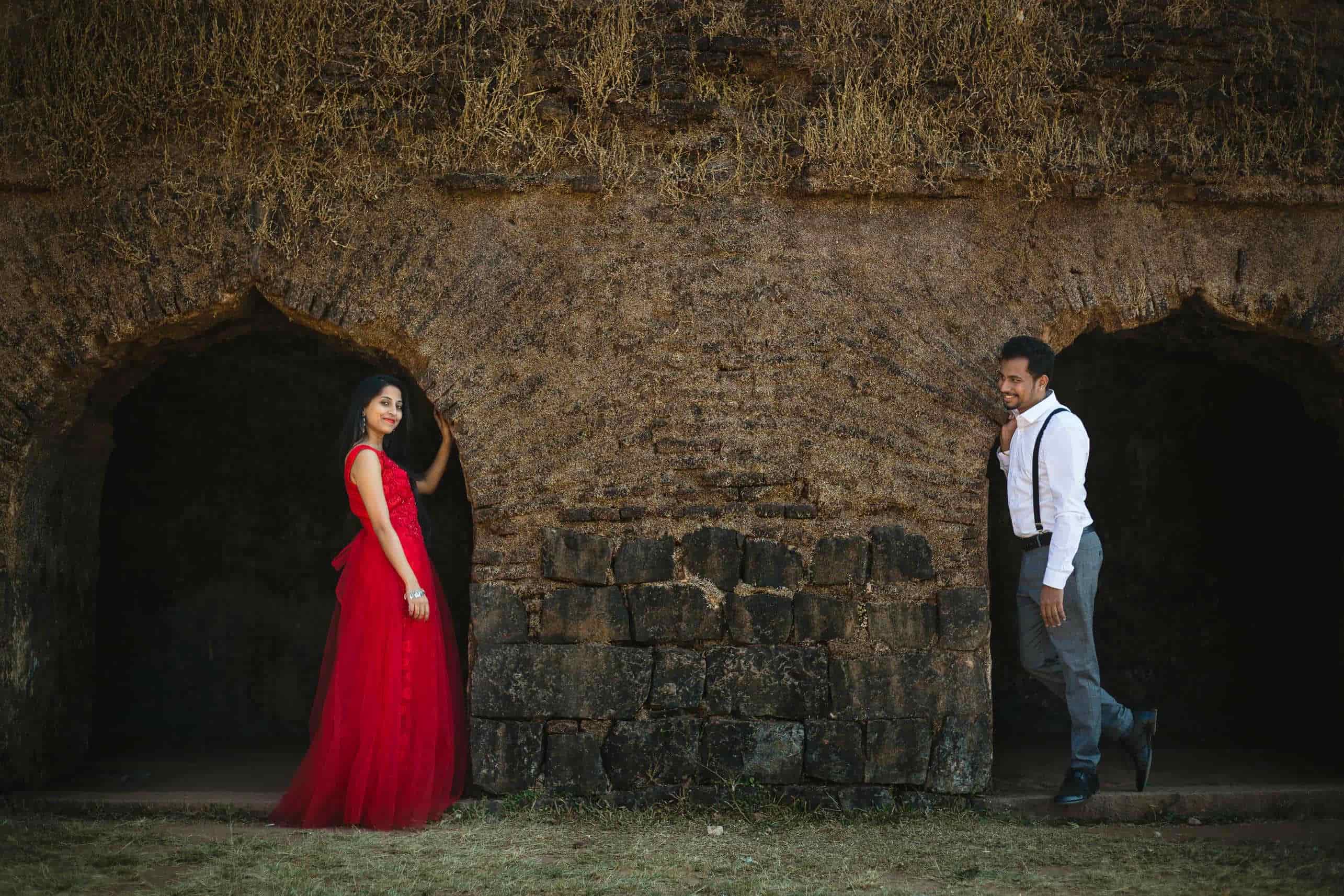 What are the best Candid Wedding Photography Poses in 2026? A guide for couples from Coimbatore.