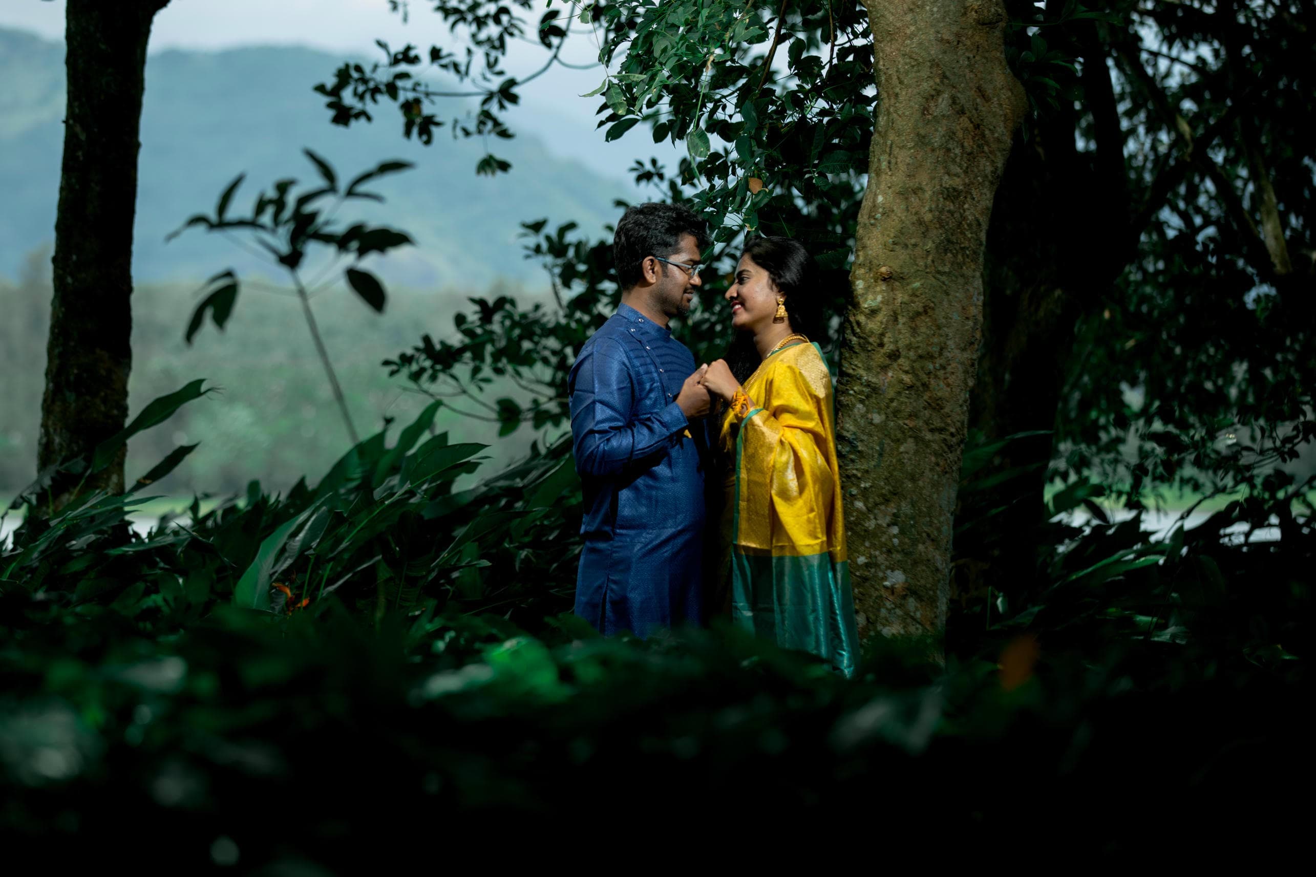 Pre Wedding Photography Poses That Never Go Out of Style