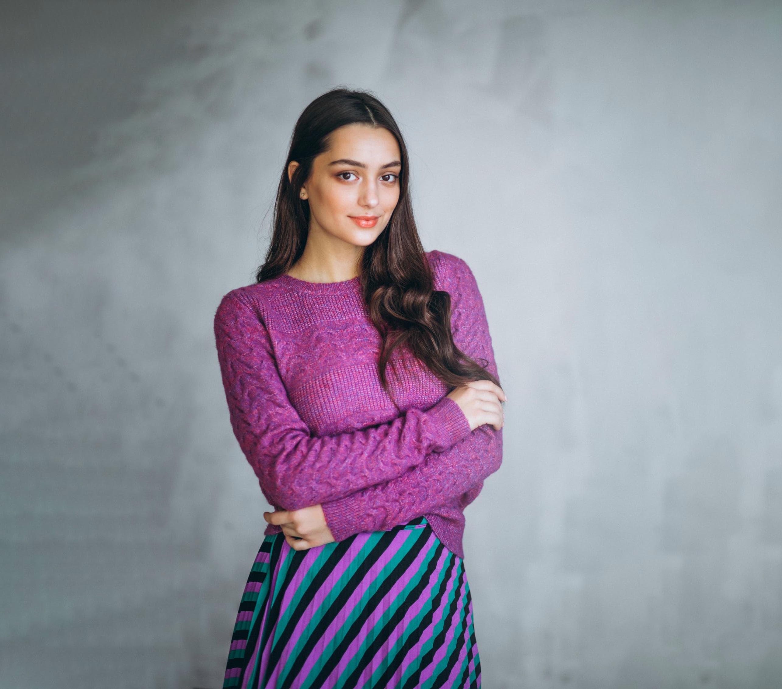 Studio photoshoot ideas for models with creative lighting